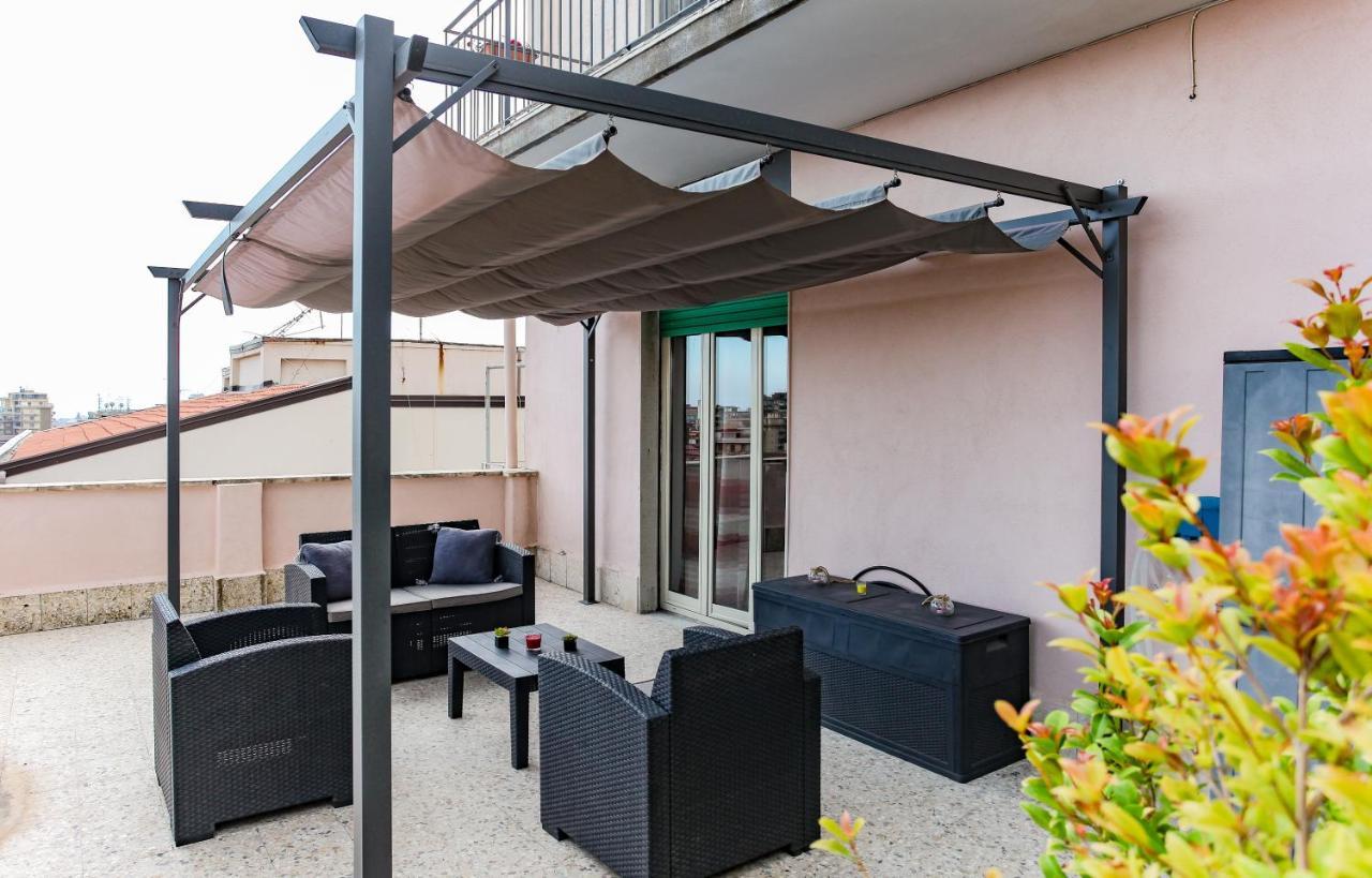 Your Apartment Катания Екстериор снимка