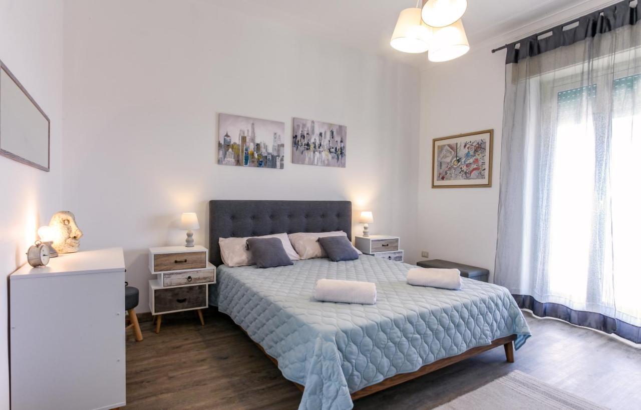 Your Apartment Катания Екстериор снимка